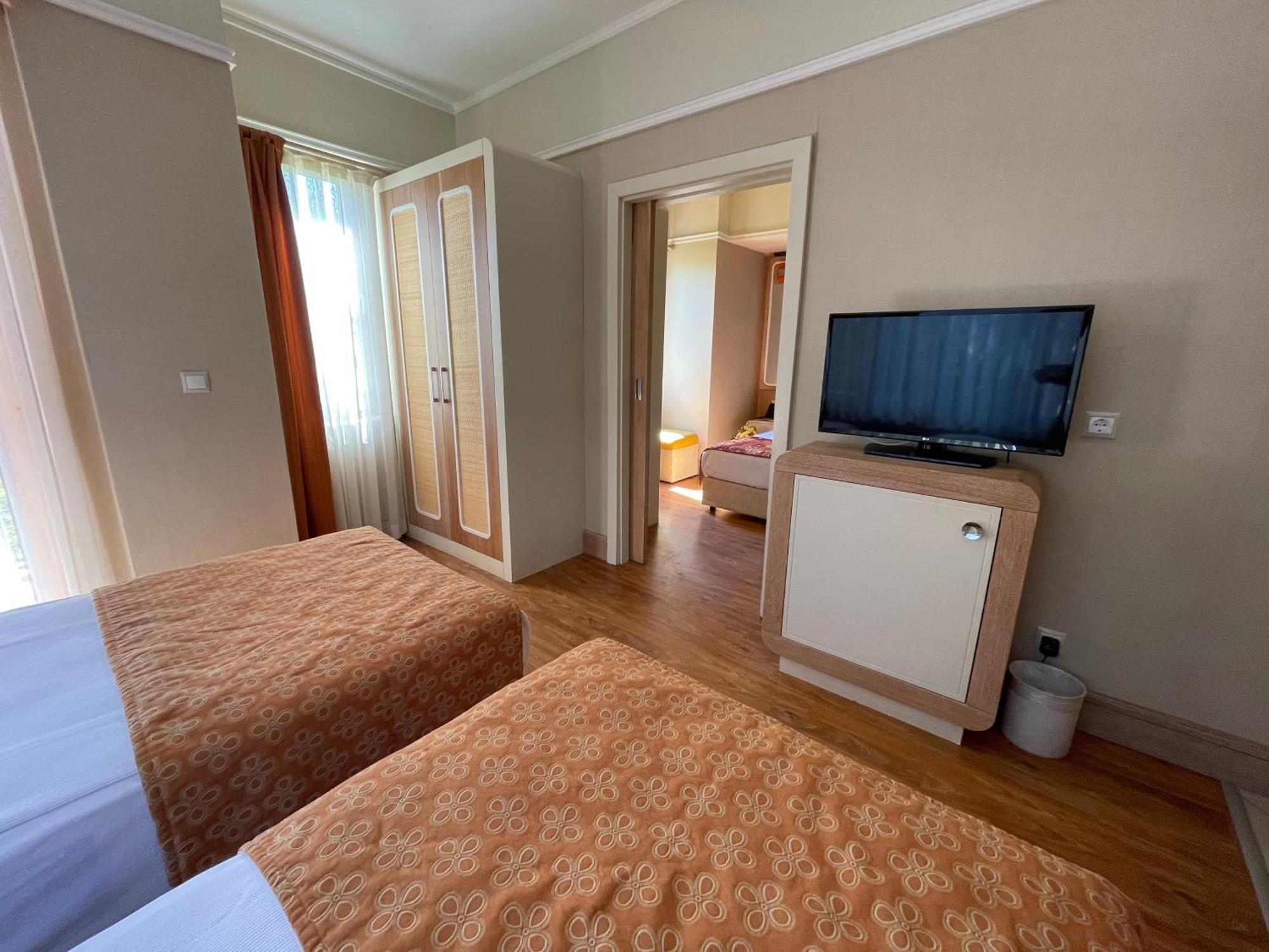 Club Grand Side Hotell Eksteriør bilde